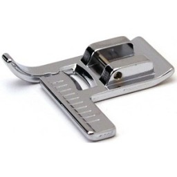 Stitch Guide Foot 7mm Top Load (R)